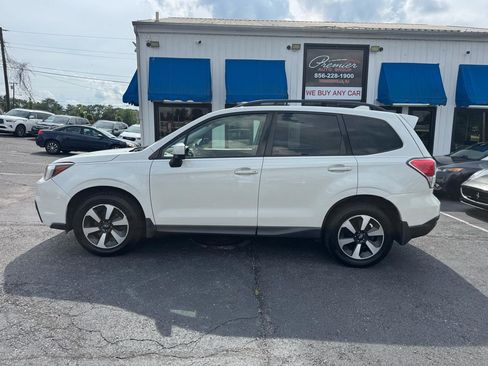 Used 2018 Subaru Forester 2.5i Premium w/ All-Weather Package AWD/4WD image 8