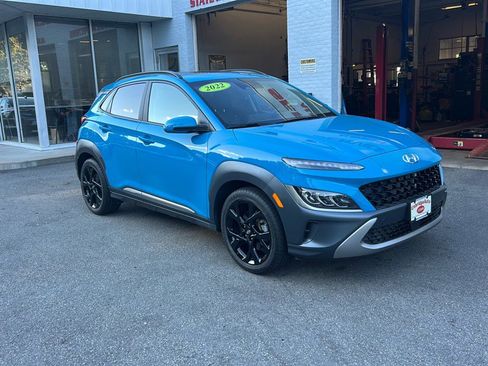 Used 2022 Hyundai Kona Limited image 2