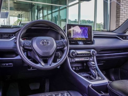 Used 2024 Toyota RAV4 LE FWD image 14