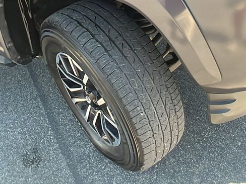 Used 2022 Toyota Tacoma 2WD Double Cab image 10