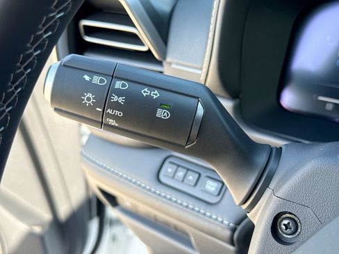 Used 2026 Lexus IS 350 F Sport w/ Technology Package RWD image 27