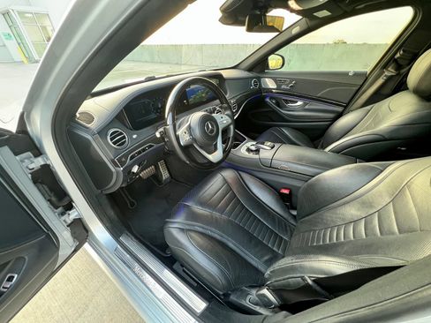 Used 2018 Mercedes-Benz S 560 4MATIC Sedan image 4