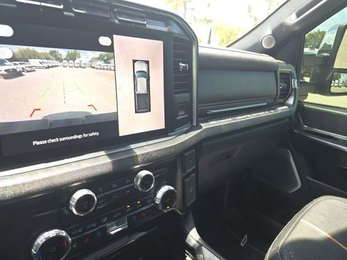 Used 2023 Ford F350 4x4 Crew Cab Super Duty image 18