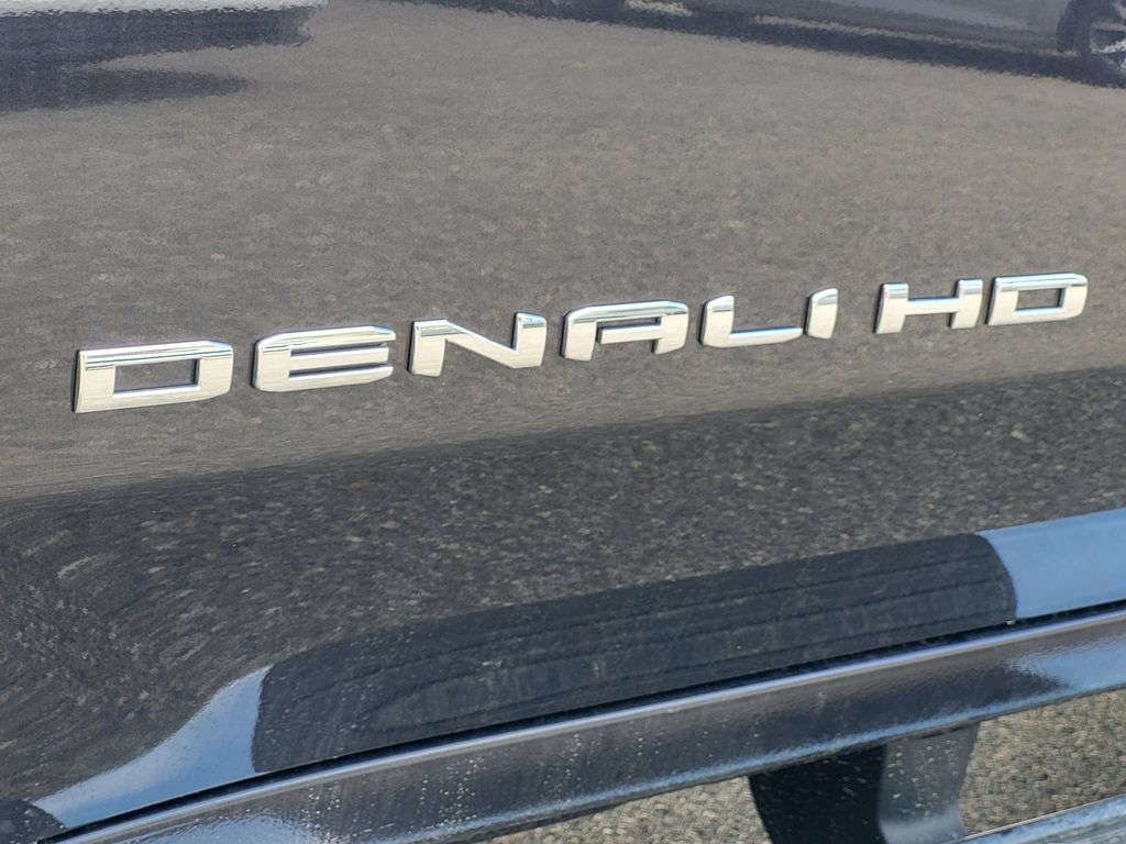 New 2025 GMC Sierra 2500 Denali w/ Denali Reserve Package AWD/4WD image 3