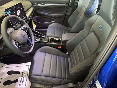 New 2026 Volkswagen Golf image 21