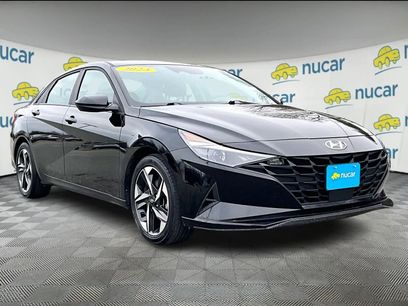 Used 2023 Hyundai Elantra SEL w/ Convenience Package