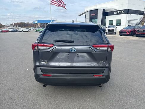 Used 2024 Toyota RAV4 LE image 4