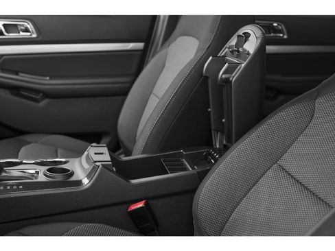 Used 2019 Ford Explorer XLT w/ Equipment Group 201A AWD/4WD image 10