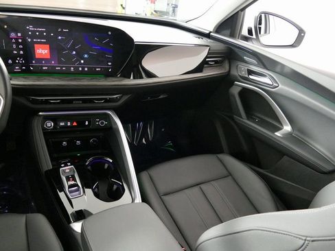 Certified 2025 Audi Q5 2.0T Premium Plus w/ Premium Plus image 27