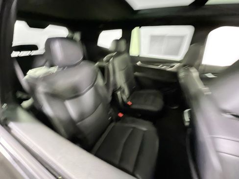 Used 2022 Cadillac XT6 Sport w/ Technology Package image 28