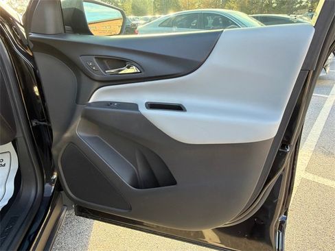 Used 2019 Chevrolet Equinox LS image 14