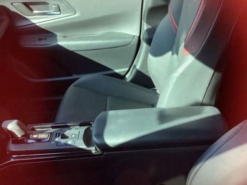 Used 2024 Toyota Prius Prime Premium w/ Advanced Technology Package FWD image 5