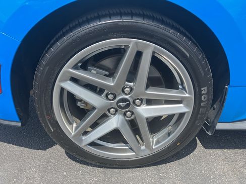 Used 2024 Ford Mustang GT Premium RWD image 9