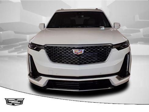 New 2025 Cadillac XT6 Premium Luxury FWD image 2