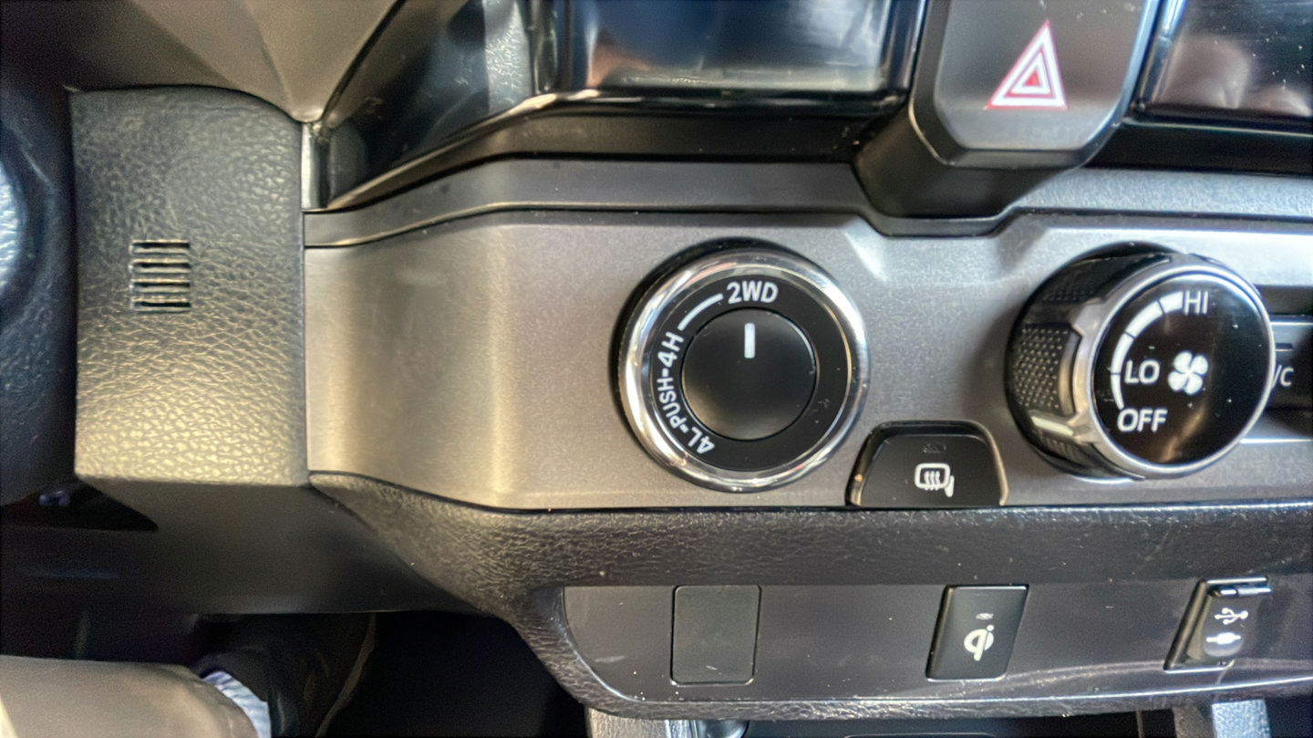 Certified 2017 Toyota Tacoma TRD Sport w/ Tow Package AWD/4WD image 26