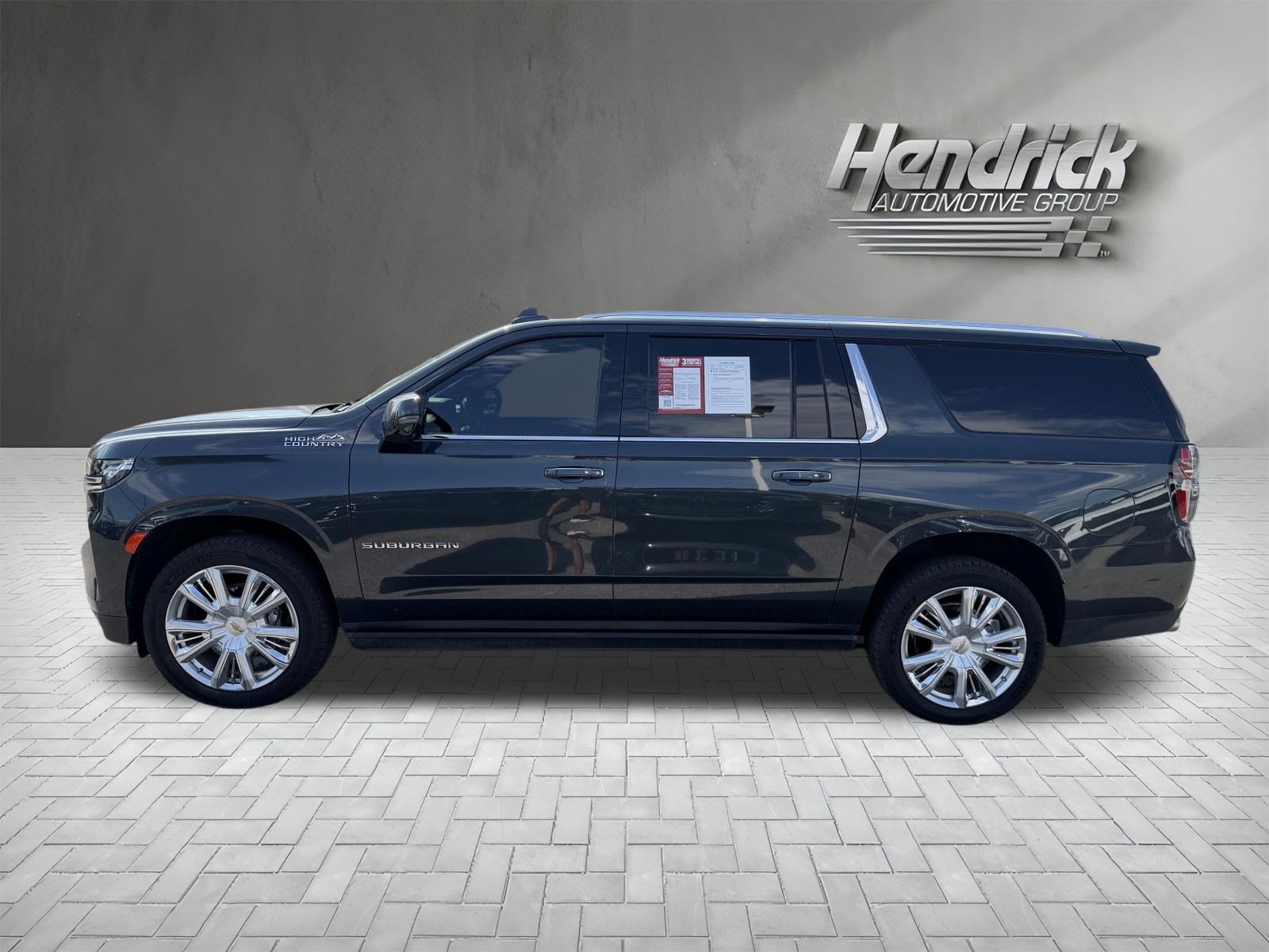 Used 2022 Chevrolet Suburban High Country AWD/4WD image 7