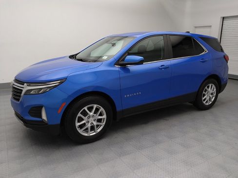 Used 2024 Chevrolet Equinox LT image 2