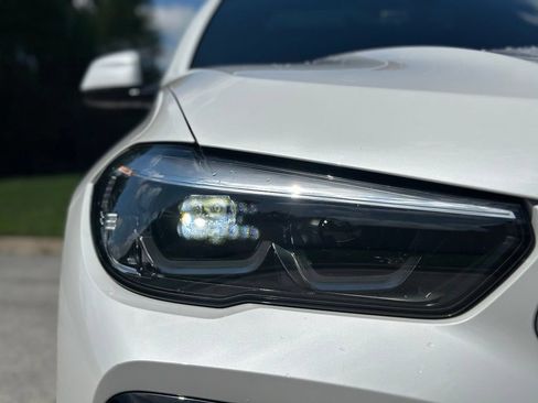 Used 2022 BMW X6 xDrive40i w/ M Sport Package AWD/4WD image 9