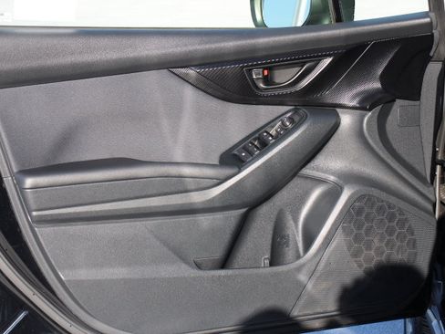 Used 2019 Subaru Crosstrek 2.0i Premium image 10