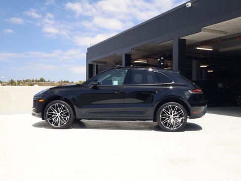 New 2026 Porsche Macan AWD/4WD image 2