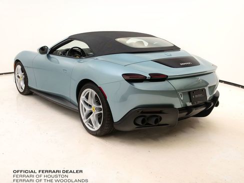 Used 2025 Ferrari Roma Spider RWD image 25