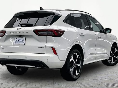 Certified 2023 Ford Escape ST-Line Select w/ Tech Pack #2 AWD/4WD image 2