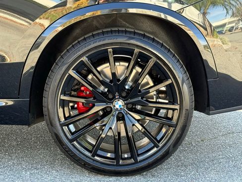 New 2026 BMW X5 M60i w/ Climate Comfort Package image 18