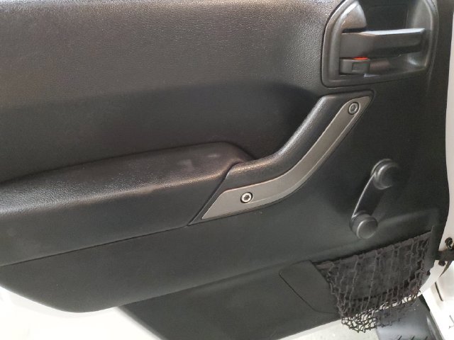 Used 2017 Jeep Wrangler Unlimited Sport AWD/4WD image 12