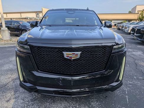 Used 2021 Cadillac Escalade Sport w/ Driver Assist Tech Package AWD/4WD image 6