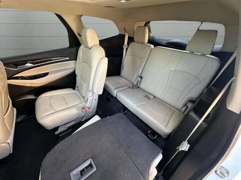 Used 2020 Buick Enclave Essence w/ Sound and Sites Package image 8