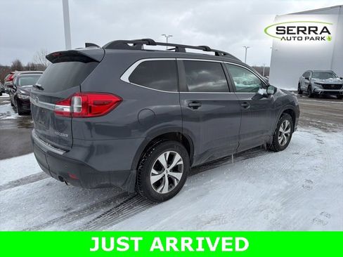 Used 2021 Subaru Ascent Premium w/ Convenience Package image 3