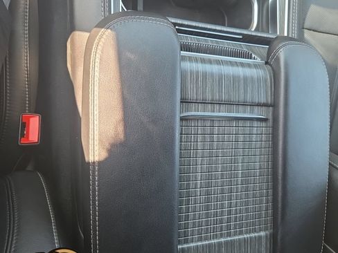 Used 2024 Jeep Wagoneer Series II w/ Flexible Seating Group AWD/4WD image 25