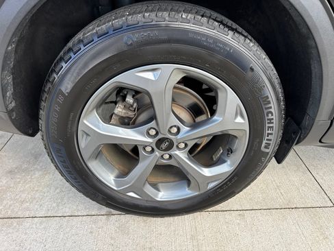 Certified 2025 Ford Escape ST-Line w/ Tech Pack #1 AWD/4WD image 20