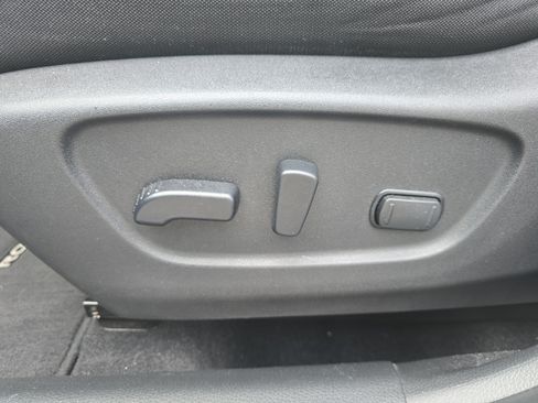 Used 2020 Nissan Rogue SV AWD/4WD image 23