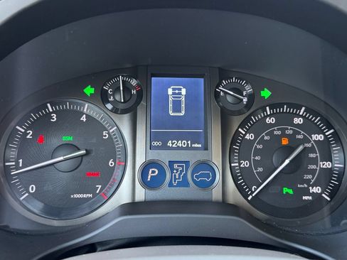 Used 2019 Lexus GX 460 Premium w/ Premium Package AWD/4WD image 26
