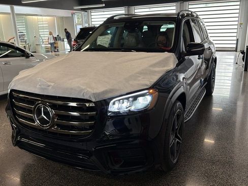Used 2026 Mercedes-Benz GLS 450 GLS 450 image 1