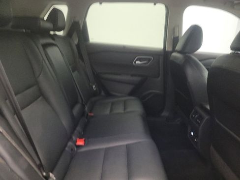 Used 2021 Nissan Rogue SL image 19