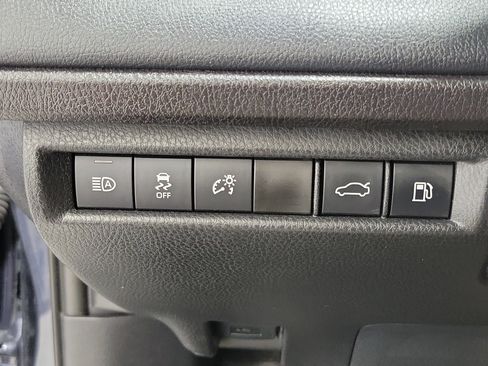 Used 2026 Toyota Camry XSE w/ Premium Package FWD image 21