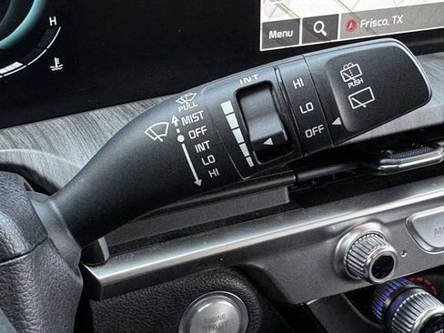 Used 2025 Kia Telluride EX w/ EX Captain's Chair Package image 24