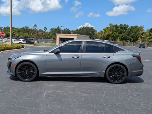 Used 2021 Cadillac CT5 V w/ Premium Package AWD/4WD image 3