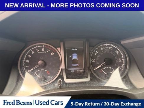 Used 2023 Toyota Tacoma TRD Sport w/ TRD Premium Sport Package AWD/4WD image 14