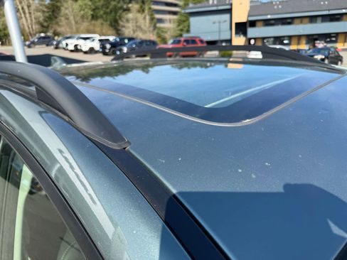 Used 2017 Subaru Forester 2.5i Touring image 5