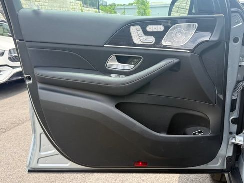 Used 2023 Mercedes-Benz GLS 450 4MATIC image 22