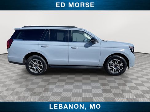 Used 2025 Ford Expedition Active AWD/4WD image 9