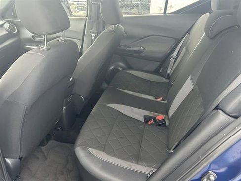 Used 2020 Nissan Kicks SV image 23