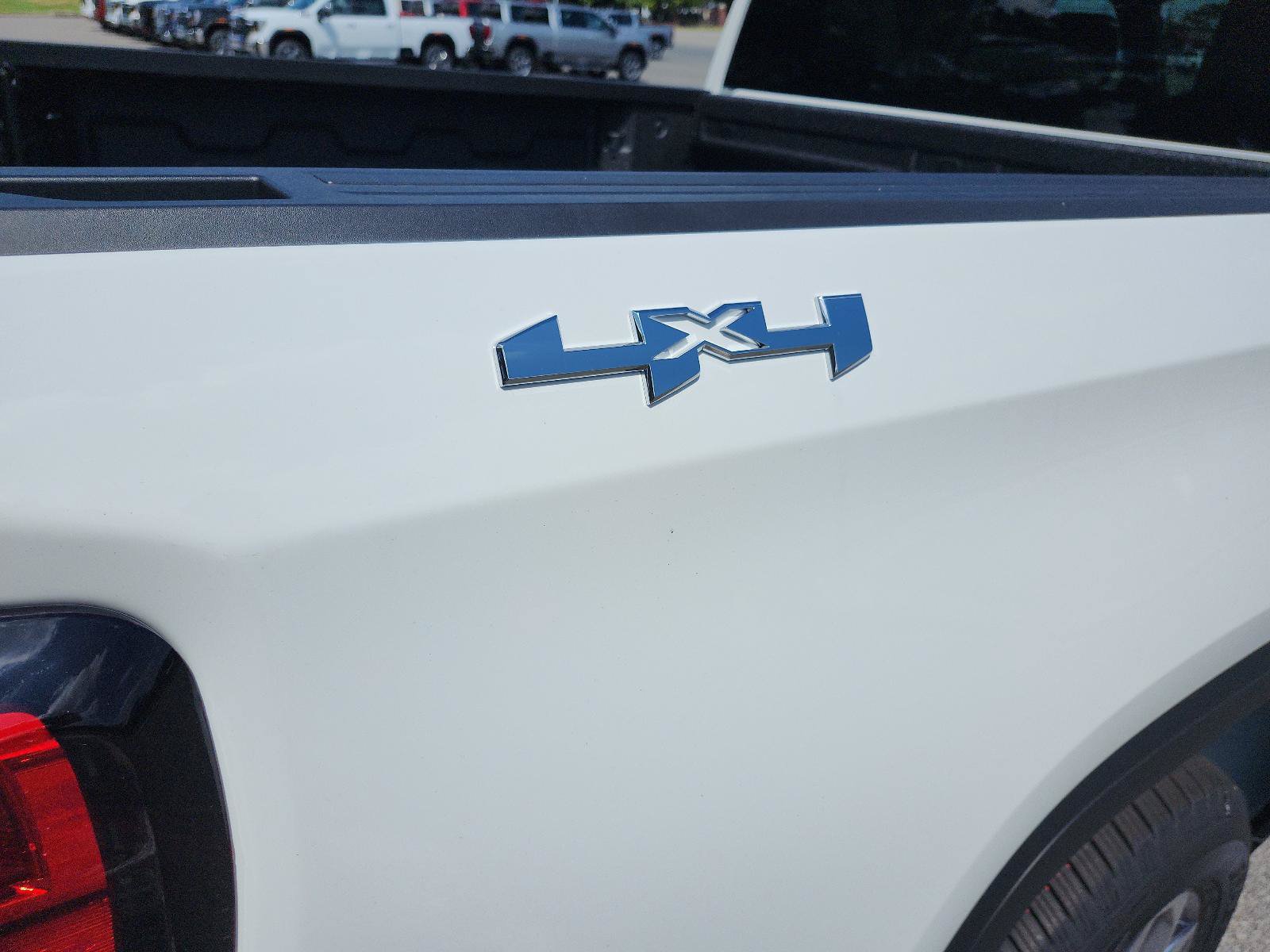 New 2026 GMC Sierra 1500 SLE AWD/4WD image 5