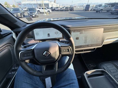 Used 2022 Rivian R1T Adventure AWD/4WD image 16