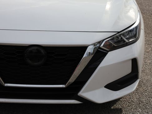 Used 2022 Nissan Sentra SV image 16