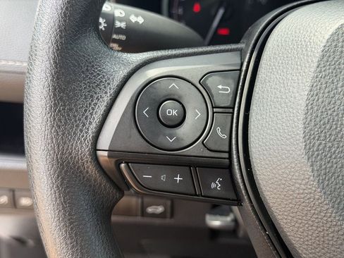Used 2025 Toyota RAV4 XLE w/ Convenience Package FWD image 24
