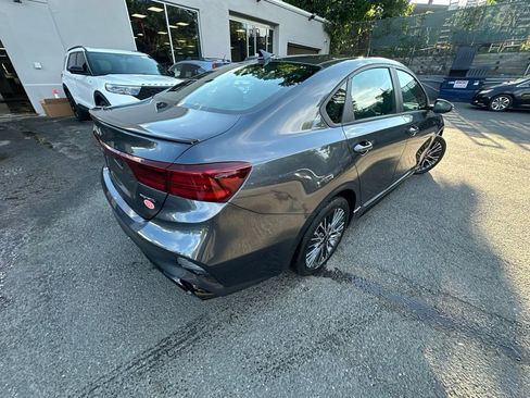 Used 2024 Kia Forte GT-Line w/ GT-Line Premium Package FWD image 6